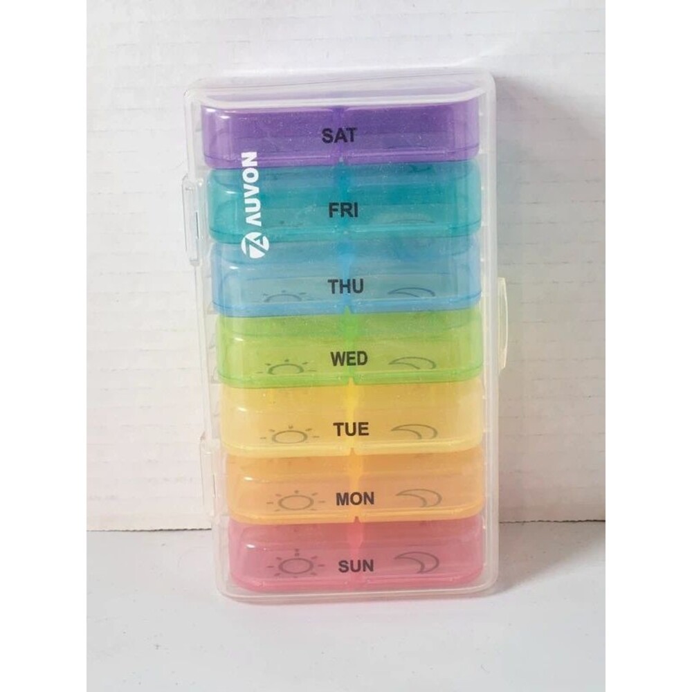 Day and night pill organizer